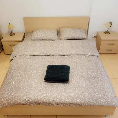 Close To The House Of Parliament And Old Town Apartament *
