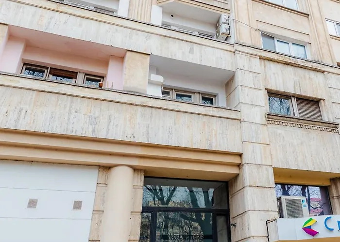 Close To The House Of Parliament And Old Town ブカレスト