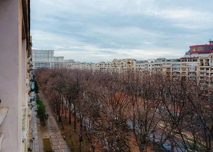 Апартаменти Close To The House Of Parliament And Old Town Бухарест